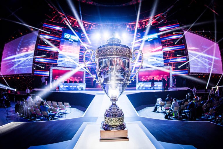GLI ESPORTS RACCONTATI IN UN LIBRO
