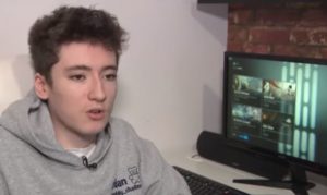Gamer saved long distant friend V
